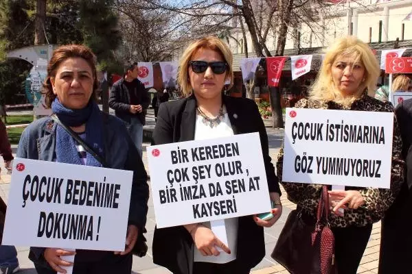 MHP'li Kadınlardan 'Bir Kereden Çok Şey Olur, Bir İmza da Sen At' Kampanyası