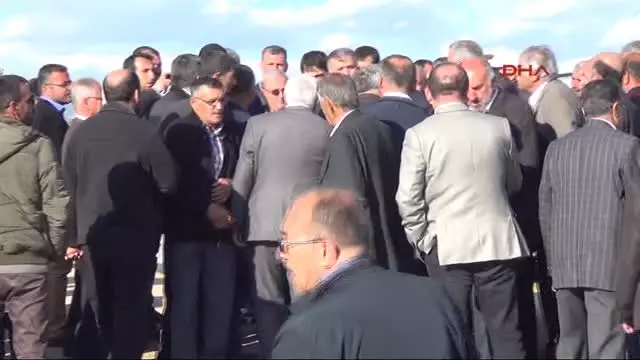Kahramanmaraş'ta Konteyner Kent Tepkisi Sürüyor Kahramanmaraş'ta Konteyner Kent Tepkisi Sürüyor