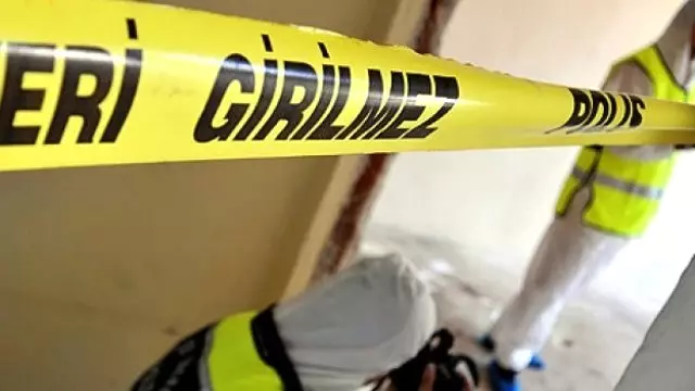 Halkalı�da Bekar Evinde Kalan İki Polis Ölü Bulundu Haber