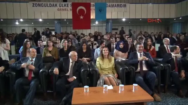 Zonguldak Azerbeycanlı Vekil Paşayeva: Bugün Türkiye'ye Sahip Çıkma Günü Zonguldak Azerbeycanlı Vekil Paşayeva: Bugün Türkiye'ye Sahip Çıkma Günü
