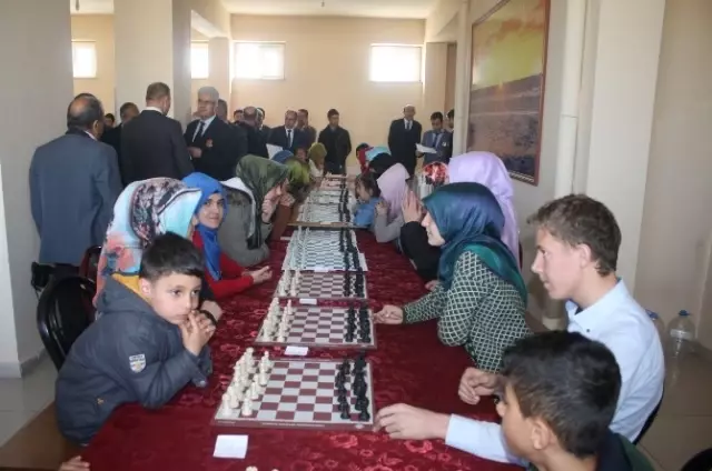 Hasköy'de Satranç Turnuvası Yapıldı