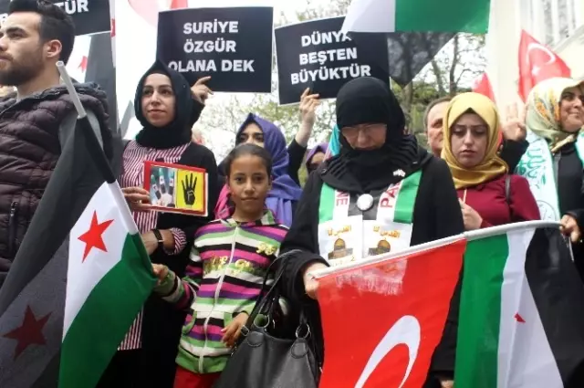 Suriyeli Çocuğun Gözyaşları, Vatandaşları da Ağlattı Suriyeli Çocuğun Gözyaşları, Vatandaşları da Ağlattı