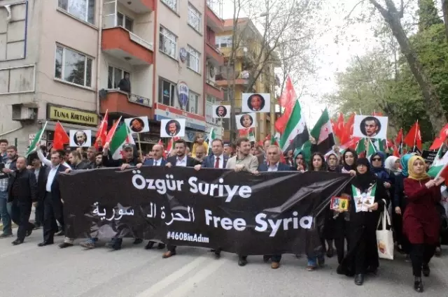 Suriyeli Çocuğun Gözyaşları, Vatandaşları da Ağlattı Suriyeli Çocuğun Gözyaşları, Vatandaşları da Ağlattı