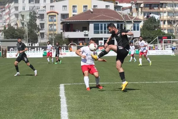 Kocaeli Birlikspor-Fatih Karagümrük: 3-0 Kocaeli Birlikspor-Fatih Karagümrük: 3-0