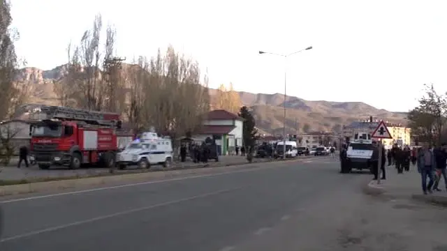 Zırhlı Araç Devrildi: 2 Polis Yaralı