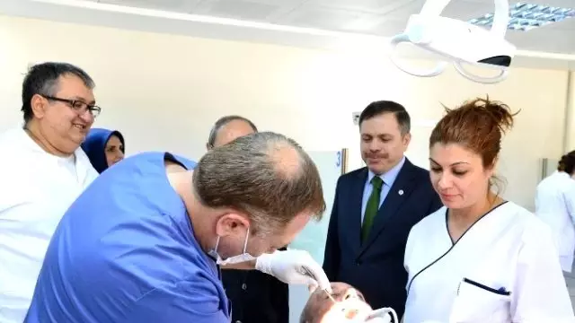 Usak Universitesi Dis Hekimligi Fakultesi Kliniginde Her Turlu Tedavi Imkani Usak