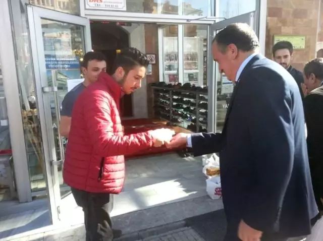 Bozüyük Ülkü Ocakları Başbuğ Türkeş İçin Mevlit Okuttu Bozüyük Ülkü Ocakları Başbuğ Türkeş İçin Mevlit Okuttu