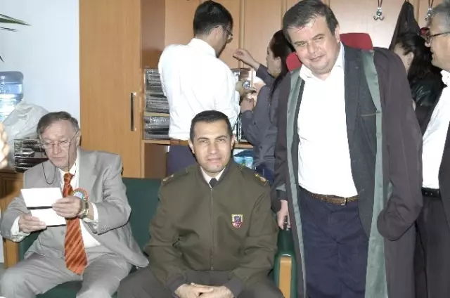 Malkara'da Avukatlar Günü'nde Pilavlı Kutlama