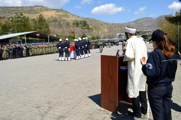 Silopi Şehidi Özel Harekat Polisi Törenle Uğurlandı