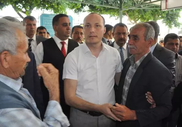 Tunceli'de Kazada Yaralanan Polis Memuru Şehit Oldu (4) Tunceli'de Kazada Yaralanan Polis Memuru Şehit Oldu (4)