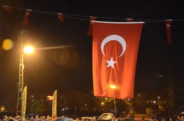 Şehit Emniyet Amirinin Ardında Üç Yetim Kaldı