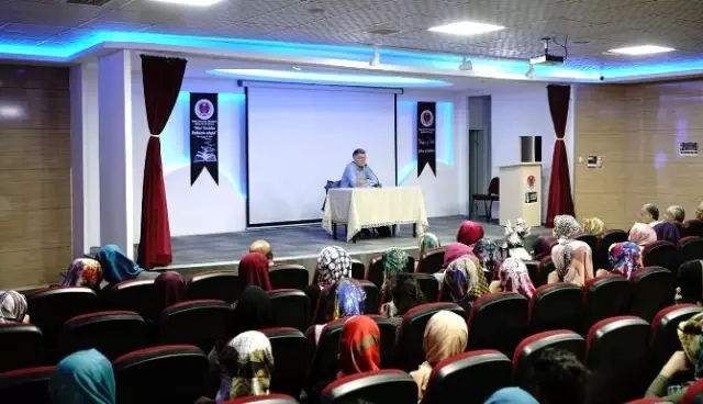 44 Yazar ve Şair, Çocuklar İçin Malatya'da Buluştu 44 Yazar ve Şair, Çocuklar İçin Malatya'da Buluştu