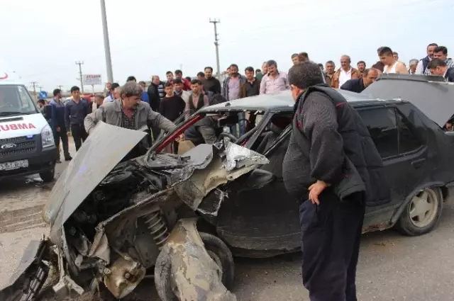 Çarşamba'da Trafik Kazası: 3 Yaralı Çarşamba'da Trafik Kazası: 3 Yaralı