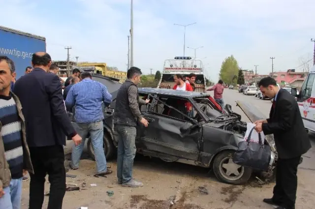 Çarşamba'da Trafik Kazası: 3 Yaralı Çarşamba'da Trafik Kazası: 3 Yaralı