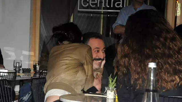 Cem Yılmaz ve Hande Ataizi'nin Şaşırtan Samimiyeti! Cem Yılmaz ve Hande Ataizi'nin Şaşırtan Samimiyeti!