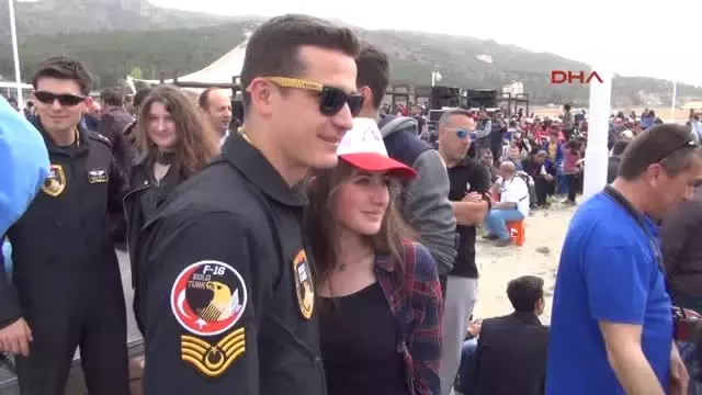 Burdur - Solo Türk Burdur'da Şehitler İçin Uçtu Burdur - Solo Türk Burdur'da Şehitler İçin Uçtu