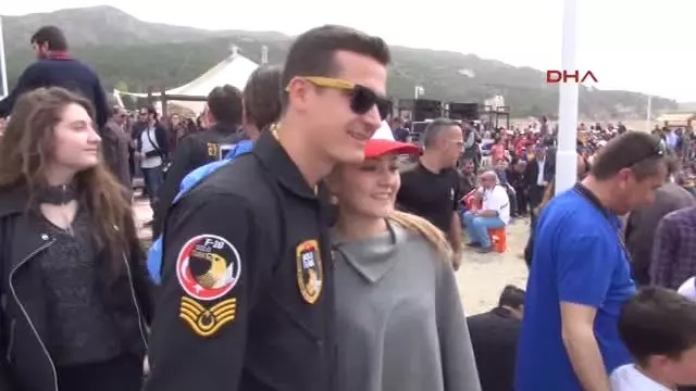 Burdur - Solo Türk Burdur'da Şehitler İçin Uçtu Burdur - Solo Türk Burdur'da Şehitler İçin Uçtu