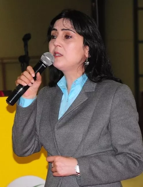 Hdp Eş Genel Başkanı Figen Yüksekdağ Açıklaması Hdp Eş Genel Başkanı Figen Yüksekdağ Açıklaması