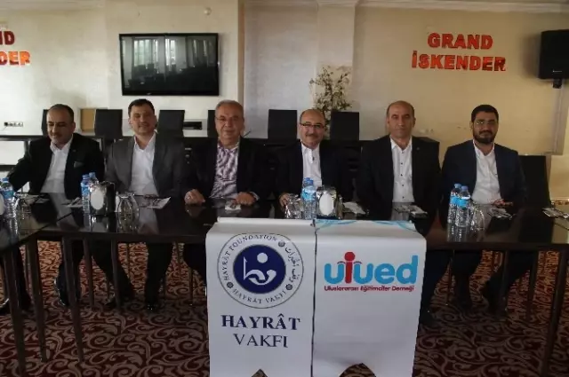 Suriye ve Bayırbucak Türkmenleri'ne Yardım İçin Protokol İmzalandı Suriye ve Bayırbucak Türkmenleri'ne Yardım İçin Protokol İmzalandı