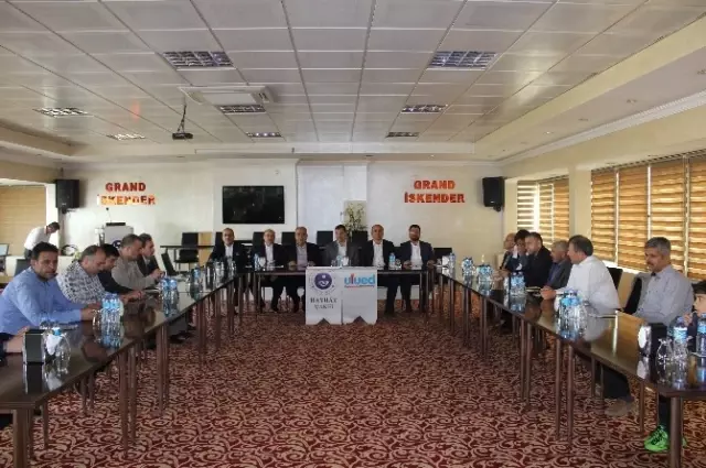 Suriye ve Bayırbucak Türkmenleri'ne Yardım İçin Protokol İmzalandı Suriye ve Bayırbucak Türkmenleri'ne Yardım İçin Protokol İmzalandı