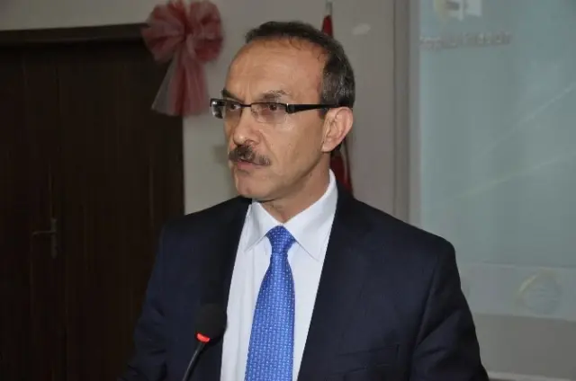 Muş ve Osmaniye Valileri Öğrencilere Tecrübelerini Anlattı Muş ve Osmaniye Valileri Öğrencilere Tecrübelerini Anlattı