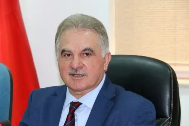 Saü Öğretim Üyesi Prof.dr. Musa Akoğlu'na 'Yılın Hekimi' Ödülü Verildi Saü Öğretim Üyesi Prof.dr. Musa Akoğlu'na 'Yılın Hekimi' Ödülü Verildi