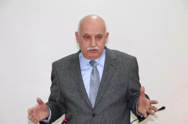 Saü Öğretim Üyesi Prof.dr. Musa Akoğlu'na 'Yılın Hekimi' Ödülü Verildi Saü Öğretim Üyesi Prof.dr. Musa Akoğlu'na 'Yılın Hekimi' Ödülü Verildi