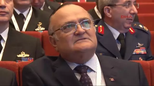 Deniz Kuvvetleri Komutanı Bostanoğlu: Çeşitli Sıkıntılar Çıkarmasına Rağmen İşbirliği Yürütmeye...