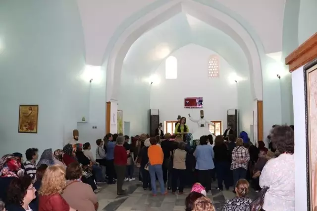 Akhisarlı Kadınlar Manisa'yı Gezdi