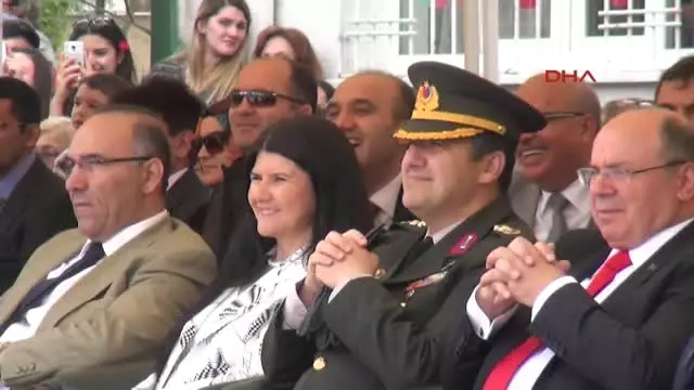 Muğla Ege'de Çocuklar Bayramlarını Kutladı