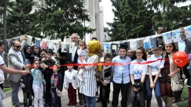 Sakarya'da Ağaçlar Kitap Açtı Sakarya'da Ağaçlar Kitap Açtı