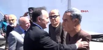 Şükrü Erbaş: Erzurum Kitap Fuarı'na Gelenlere Mehmet Akif ve Kazım Karabekir'li Karşılama Şükrü Erbaş: Erzurum Kitap Fuarı'na Gelenlere Mehmet Akif ve Kazım Karabekir'li Karşılama