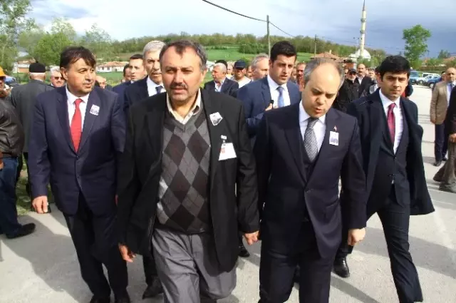 Uzman Onbaşı, Şehit Olmadan Önce Ailesinden Türk Bayrağı İstemiş Uzman Onbaşı, Şehit Olmadan Önce Ailesinden Türk Bayrağı İstemiş