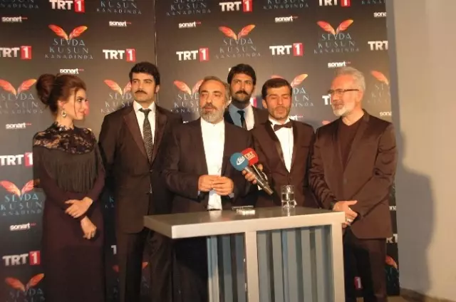 Sevda Kuşun Kanadında' Ekibi Ankara'da Gala Yaptı Sevda Kuşun Kanadında' Ekibi Ankara'da Gala Yaptı