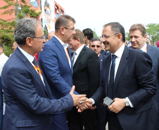 AK Parti'li Mehmet Özhaseki'den Hdp'li Belediyelere Tepki Haberler