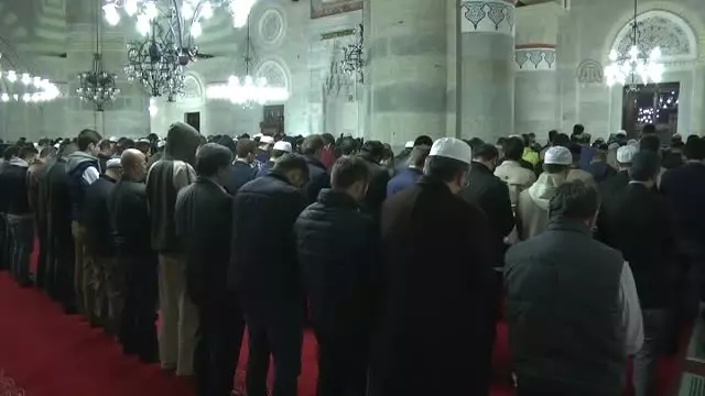 Halep İçin Sabah Namazında Buluşuyoruz'