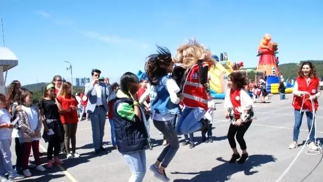 Kizilay Sevgi Evlerindeki Cocuklara Unutulmaz Bir Gun Yasatti Istanbul