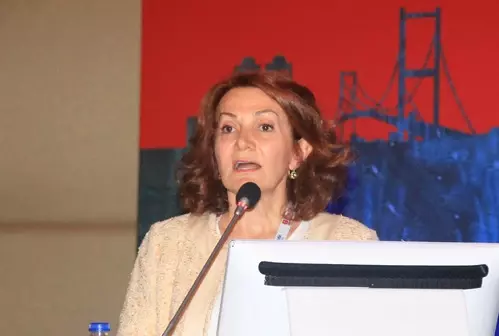 Türkiye'de 500 Bin Diyabet Hastasında 'Ayak Enfeksiyonu' Var Türkiye'de 500 Bin Diyabet Hastasında 'Ayak Enfeksiyonu' Var