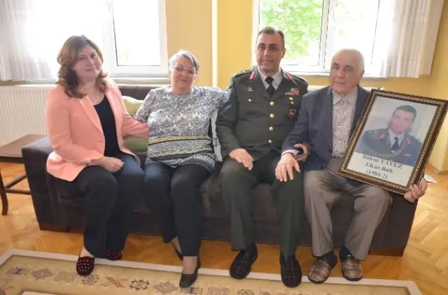 Anneler Günü'nde Şehit Annelerine Vefa Anneler Günü'nde Şehit Annelerine Vefa