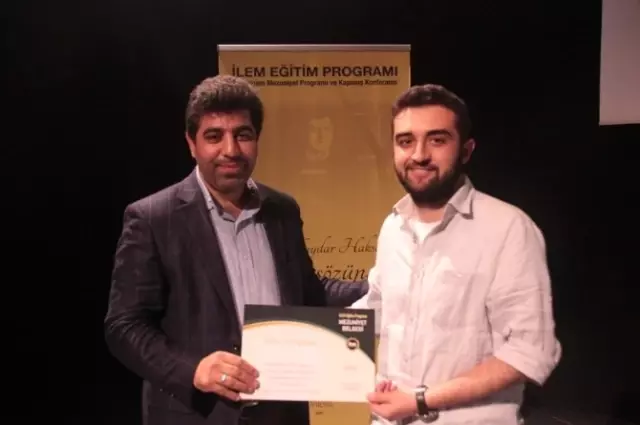 İlem'in 15'inci Yıl Mezunları Sertifikalarını Törenle Aldı İlem'in 15'inci Yıl Mezunları Sertifikalarını Törenle Aldı
