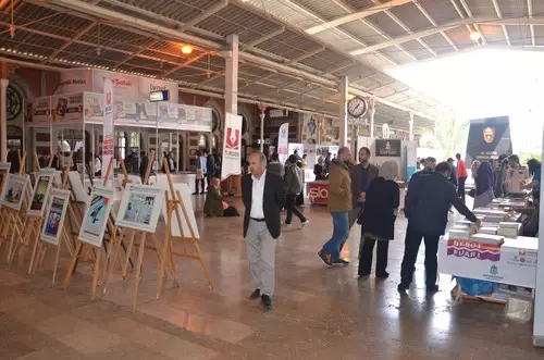 7. Uluslararası Dergi Fuarı Açıldı 7. Uluslararası Dergi Fuarı Açıldı