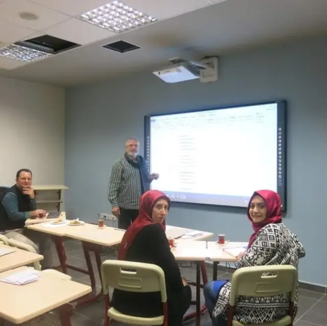 Akademi Lise Yazarlık Yarışmasında Sona Yaklaşılıyor Akademi Lise Yazarlık Yarışmasında Sona Yaklaşılıyor
