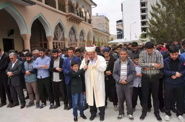 Bangladeş'teki İdamlara Tepki Bangladeş'teki İdamlara Tepki