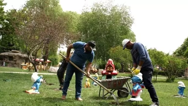 Sorgun Belediyesi Çizgi Film Karakterlerini Parka Yerleştirdi Sorgun Belediyesi Çizgi Film Karakterlerini Parka Yerleştirdi