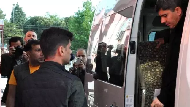 Isparta'da Fetö/pdy Şüphelileri Adliyeye Sevk Edildi Isparta'da Fetö/pdy Şüphelileri Adliyeye Sevk Edildi