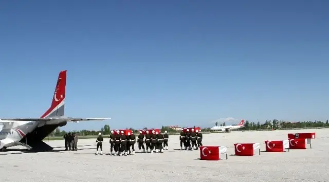 Aktütün Şehitlerine Uğurlama Aktütün Şehitlerine Uğurlama