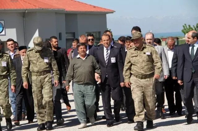 Aktütün Şehitlerine Uğurlama Aktütün Şehitlerine Uğurlama