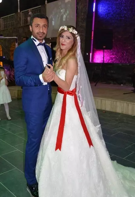 Ferhatoğlu Dünyaevine Girdi Ferhatoğlu Dünyaevine Girdi
