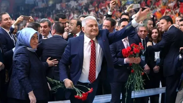 AK Parti MKYK'da Önemli İsimler Liste Dışı