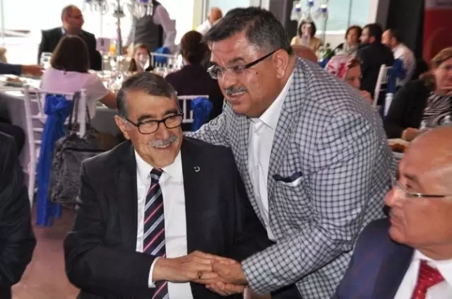 Bilecik Belediye Başkanı Yağcı'ya Bir Ödül Daha Bilecik Belediye Başkanı Yağcı'ya Bir Ödül Daha